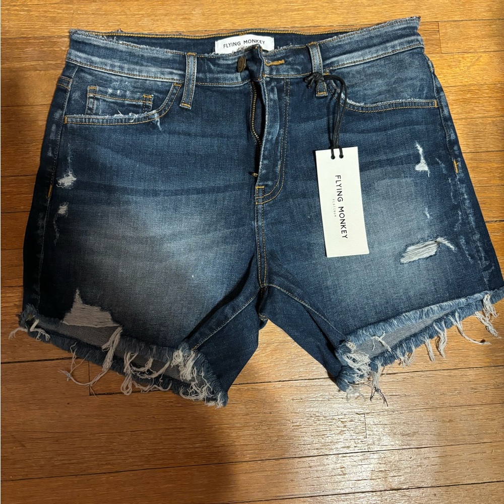Flying Monkey Mid Rise Shorts Size 29 NWT